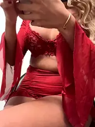 Deluxelolita stripchat stream image