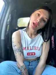 JulliaVegas stripchat stream image