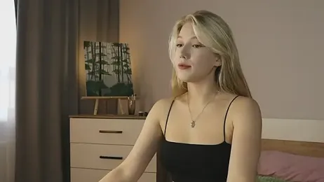 AliceLebel stripchat stream image