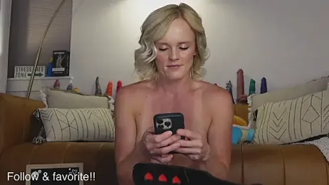 Taylorlove303 stripchat stream image