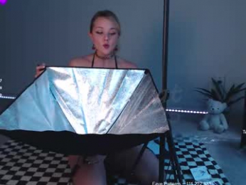 petitebrat chaturbate stream image