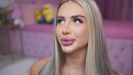 AshleySinn stripchat stream image