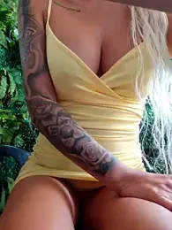 MILFBARBY stripchat stream image