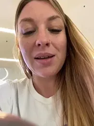 Sweet___Emily stripchat stream image