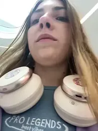 Sunny___Bunny stripchat stream image