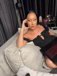 RollingGirls stripchat stream image