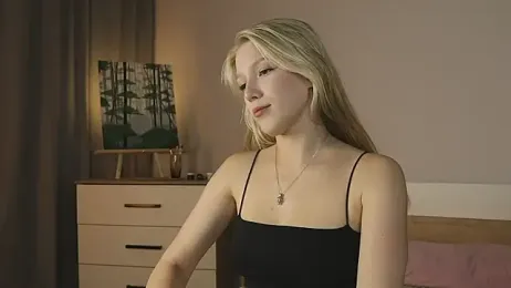 AliceLebel stripchat stream image