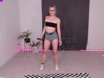petitebrat chaturbate stream image