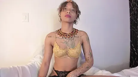 daiana_curly stripchat stream image