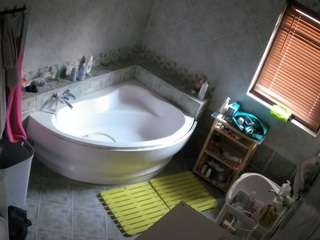 voyeurcam-julmodels-bath-1st-2 camsoda stream image
