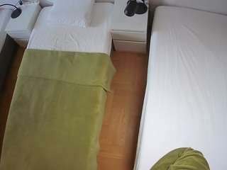 voyeurcam-julmodels-bed-5 camsoda stream image