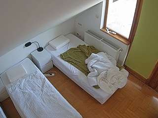 voyeurcam-julmodels-bed-7 camsoda stream image