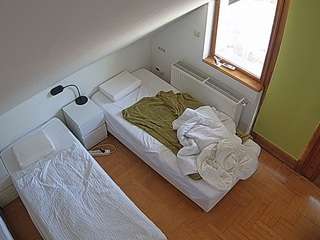 voyeurcam-julmodels-bed-7 camsoda stream image