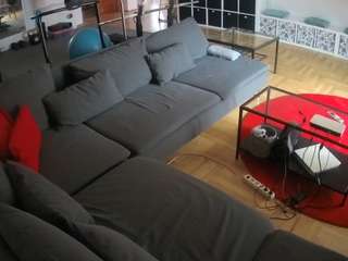 voyeurcam-julmodels-living-3 camsoda stream image