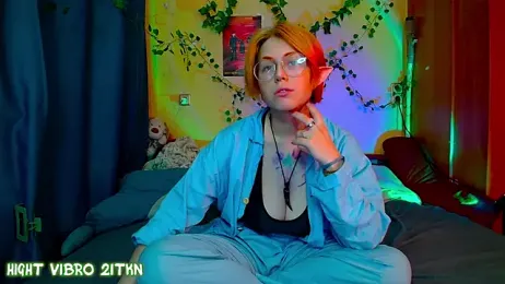 TrickyKitsune stripchat stream image