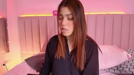 KellyOlsenbe stripchat stream image