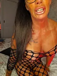 Misses-Cougar stripchat stream image