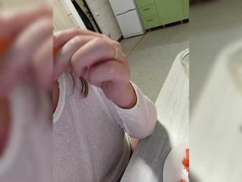 Angelia22 bongacams stream image