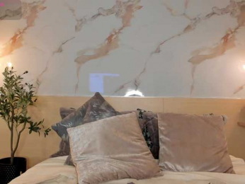 leathompson1 bongacams stream image