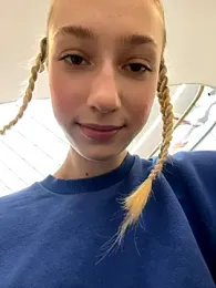 Lia__Love stripchat stream image