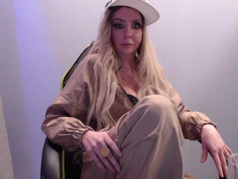 blondalina bongacams stream image