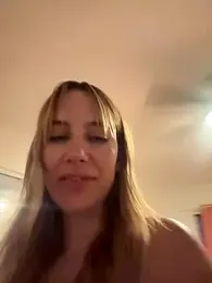 rileylovesyou stripchat stream image