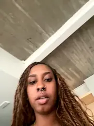 Your_Paris stripchat stream image