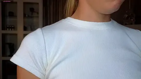 AnneFoxy stripchat stream image