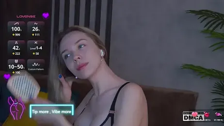 Holl1Would stripchat stream image