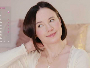 MissEssie bongacams stream image