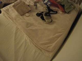 voyeurcam-julmodels-whitebed-1 camsoda stream image