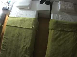 voyeurcam-julmodels-bed-5 camsoda stream image