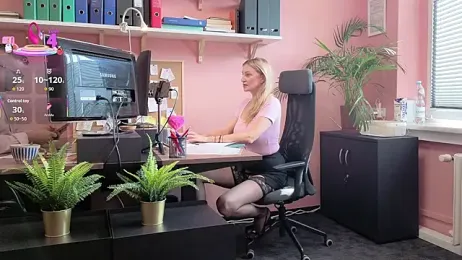 legsLONG stripchat stream image