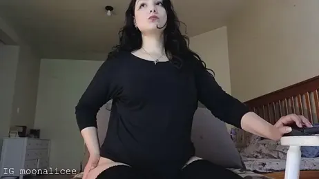 -m00n- stripchat stream image