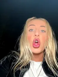 Strongqueen stripchat stream image