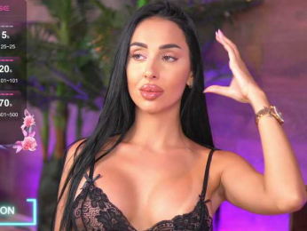 KairaAndrews bongacams stream image