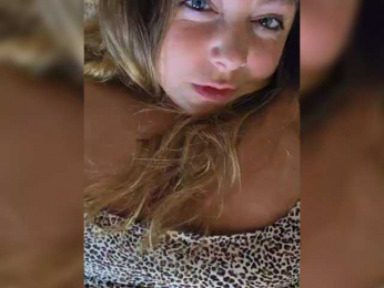 FLUFFY_BEAUTY bongacams stream image