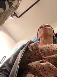 CrazzyChicks stripchat stream image