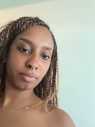 Your_Paris stripchat stream image