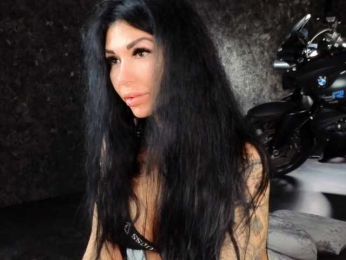 -BABAYAGA- bongacams stream image