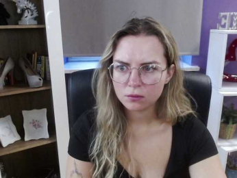 Soft-Zoey bongacams stream image