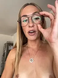 lola_tentatiion stripchat stream image