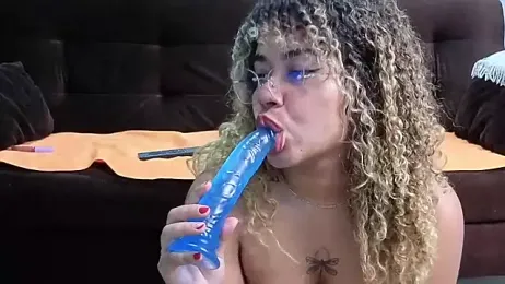 VitoriaFernandes stripchat stream image