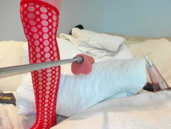 eatmygingersnapps chaturbate stream image