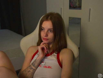 AliceCost bongacams stream image