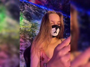 -Summer- bongacams stream image