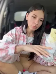 JulliaVegas stripchat stream image