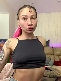 HotCaramellsTV stripchat stream image