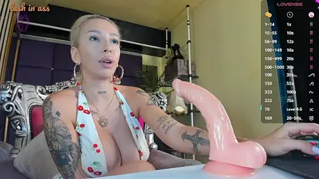 spicyxmilf stripchat stream image