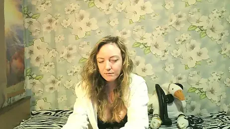 KattyLuuu stripchat stream image